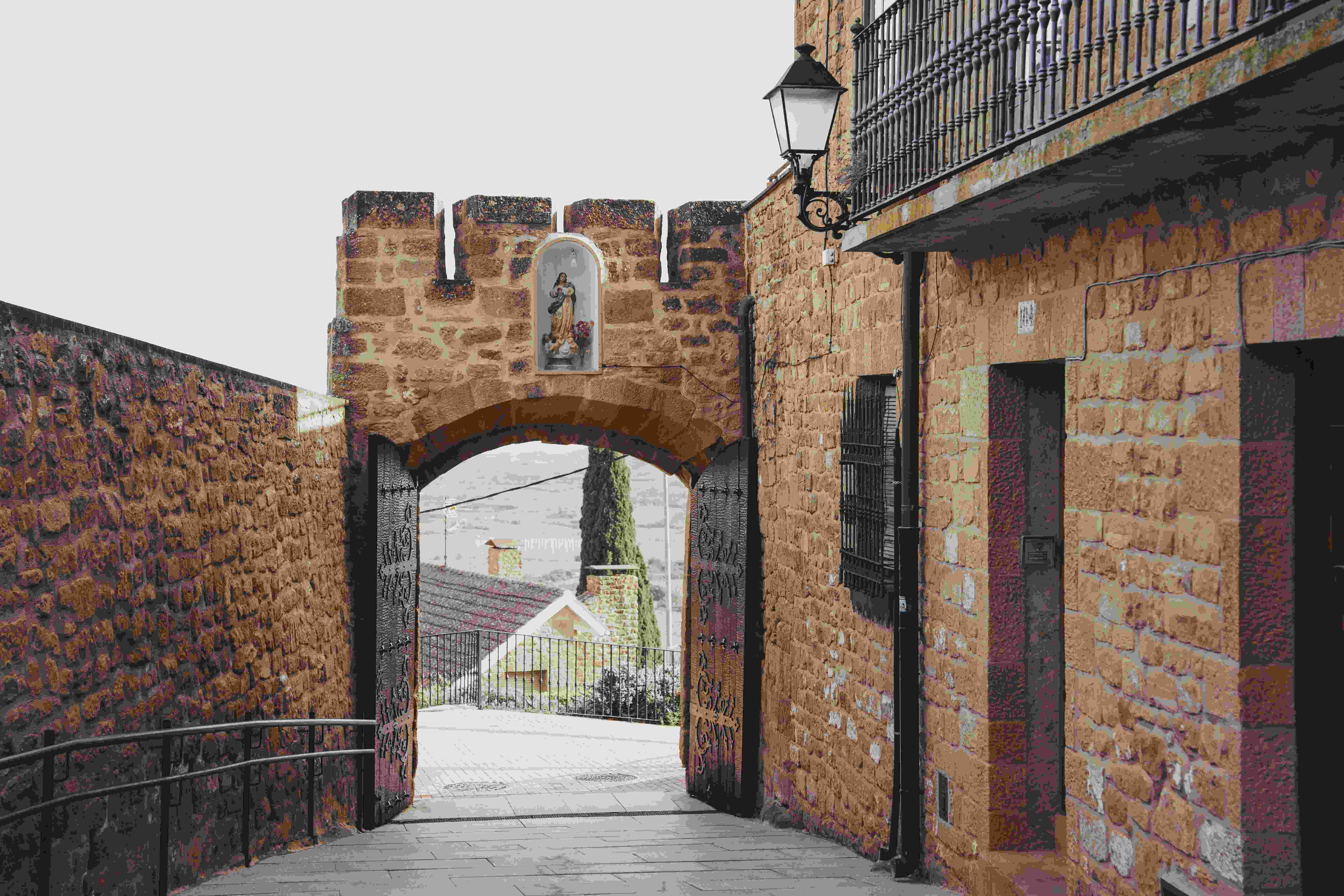 Puerta de Mercadal